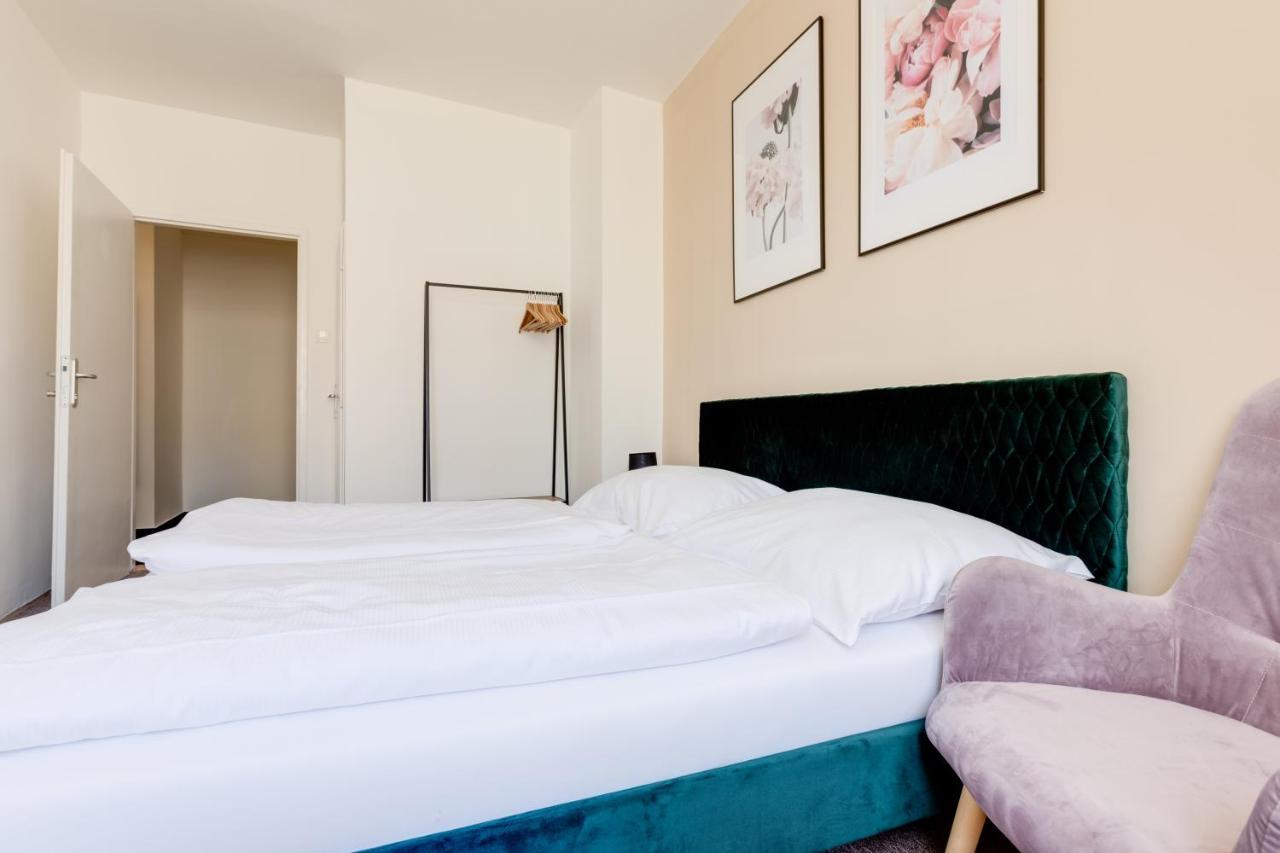 Riben House Prague Aparthotel Buitenkant foto