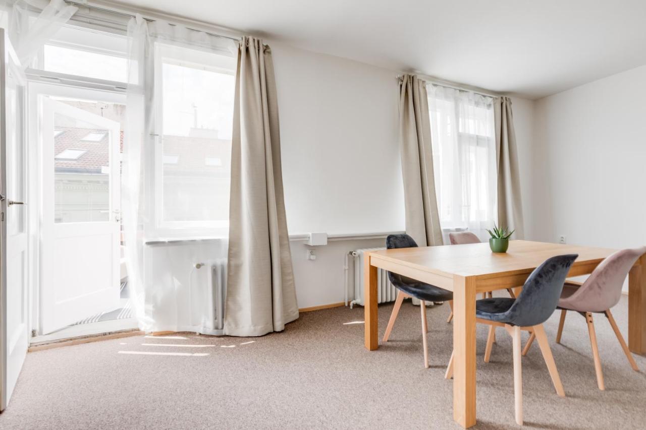 Riben House Prague Aparthotel Buitenkant foto