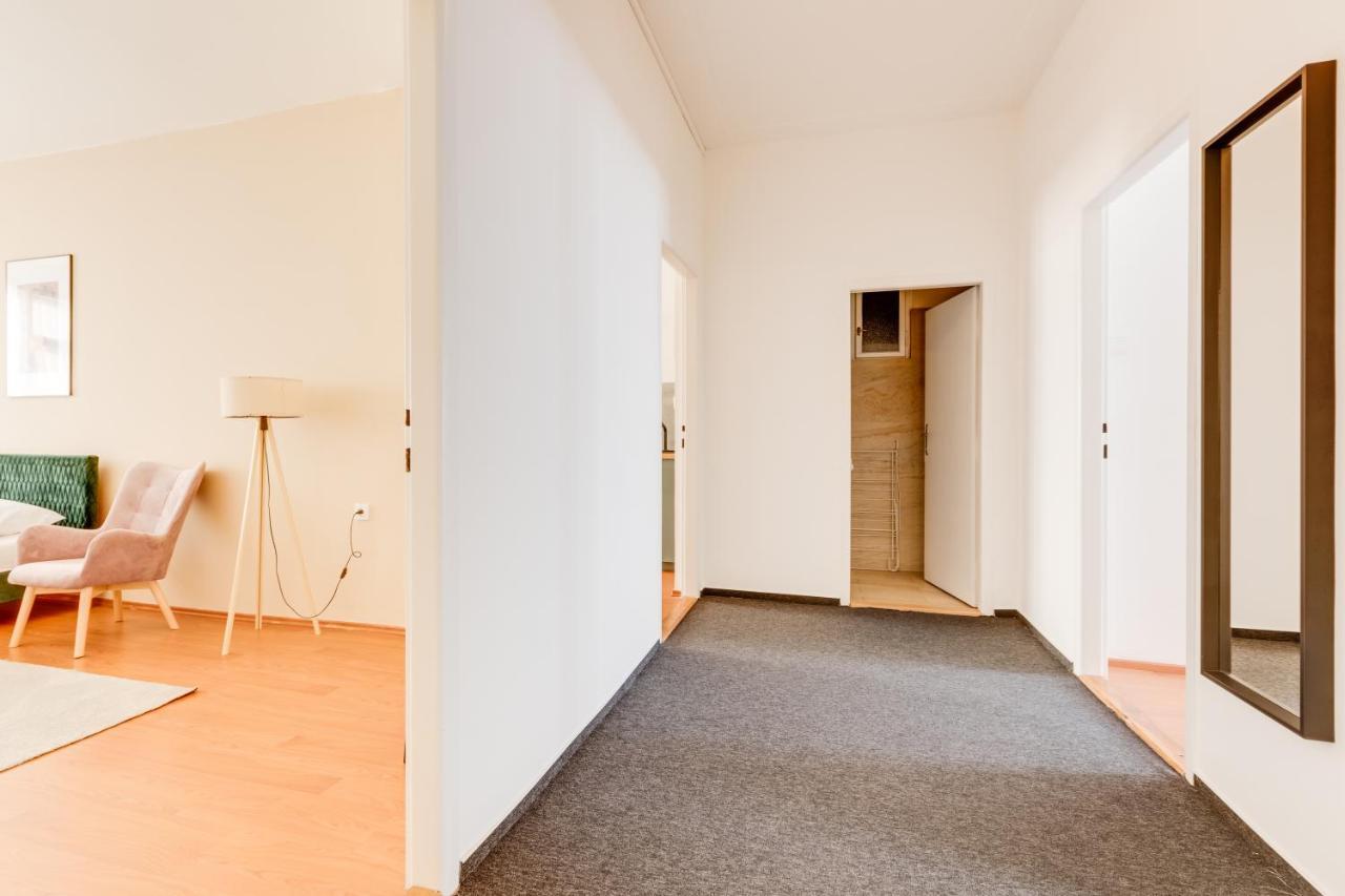 Riben House Prague Aparthotel Buitenkant foto